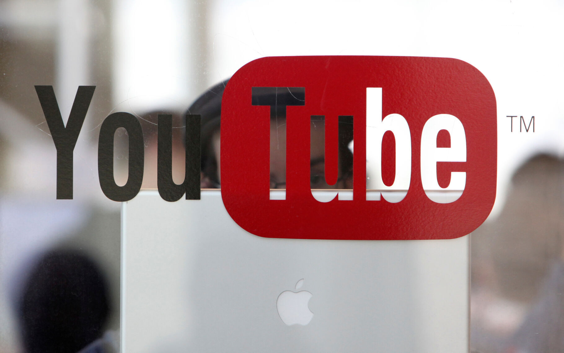 2006: YouTube